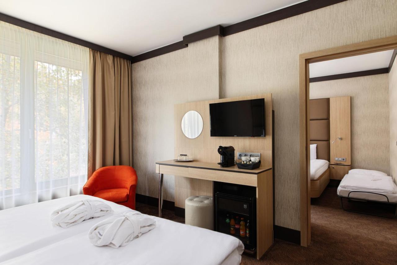 Portobello Wellness & Yacht Hotel Esztergom Luaran gambar
